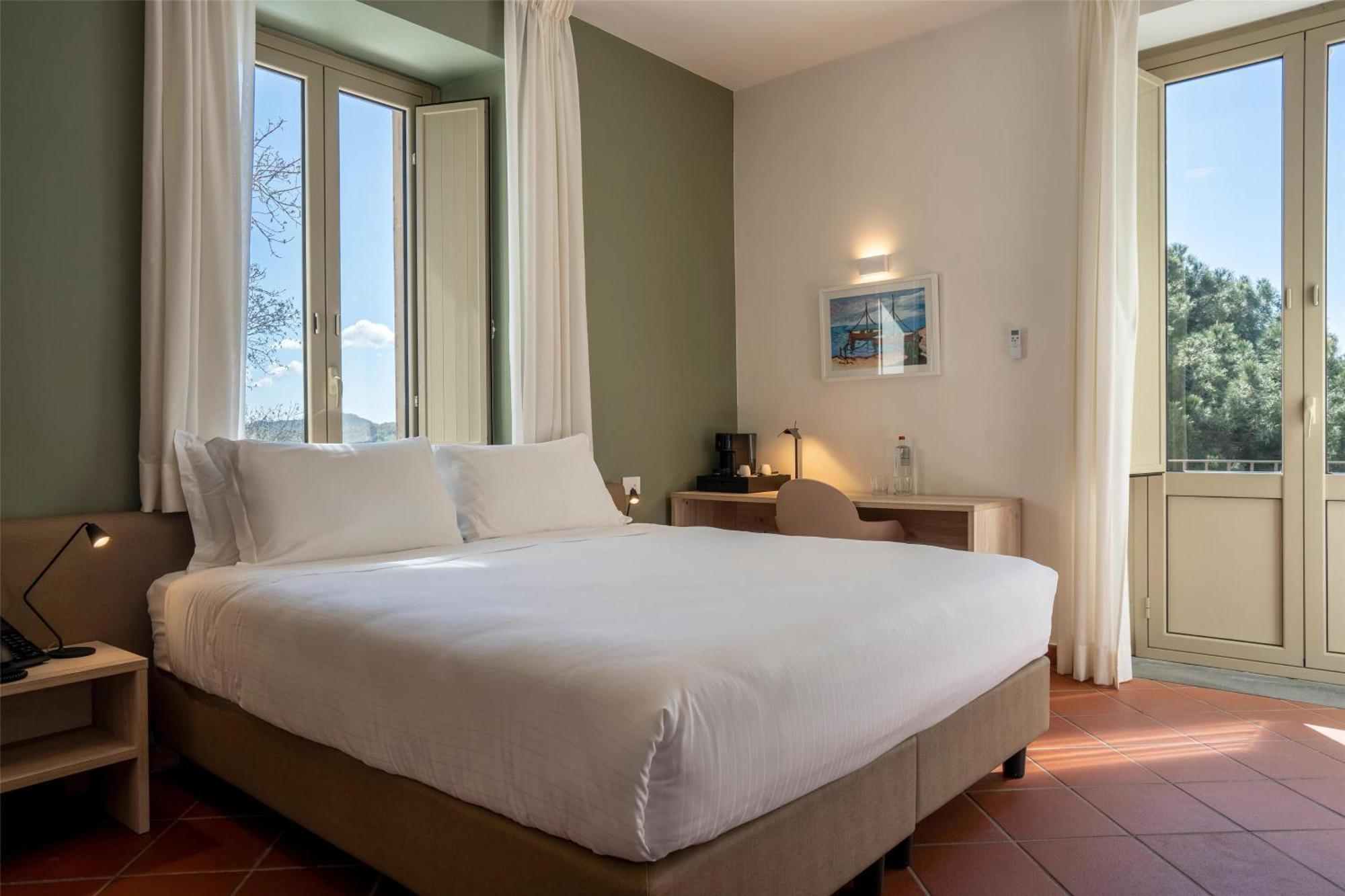 Picciolo Etna Golf Resort & Spa, Curio Collection By Hilton Castiglione De Sicilia Exterior photo